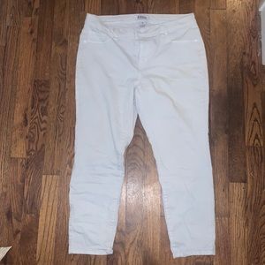 D. Jeans white cropped jeans! Size 10